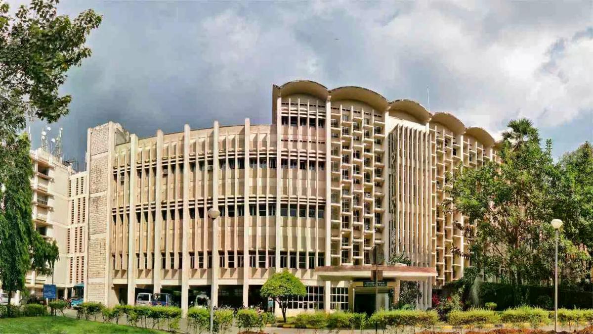 Ex-IIT Bombay Alumnus Accused of Secretly Filming Students at Hostel Washroom | IIT Bombay Privacy Scandal